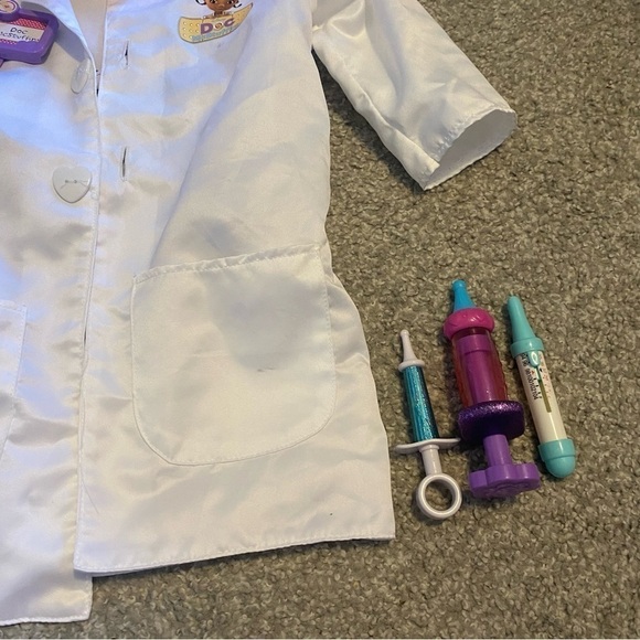 Disney Doc Mcstuffins Dress Up Doctor Kit Pet Carrier Toy Lot Bundle Coat - Picture 6 of 7